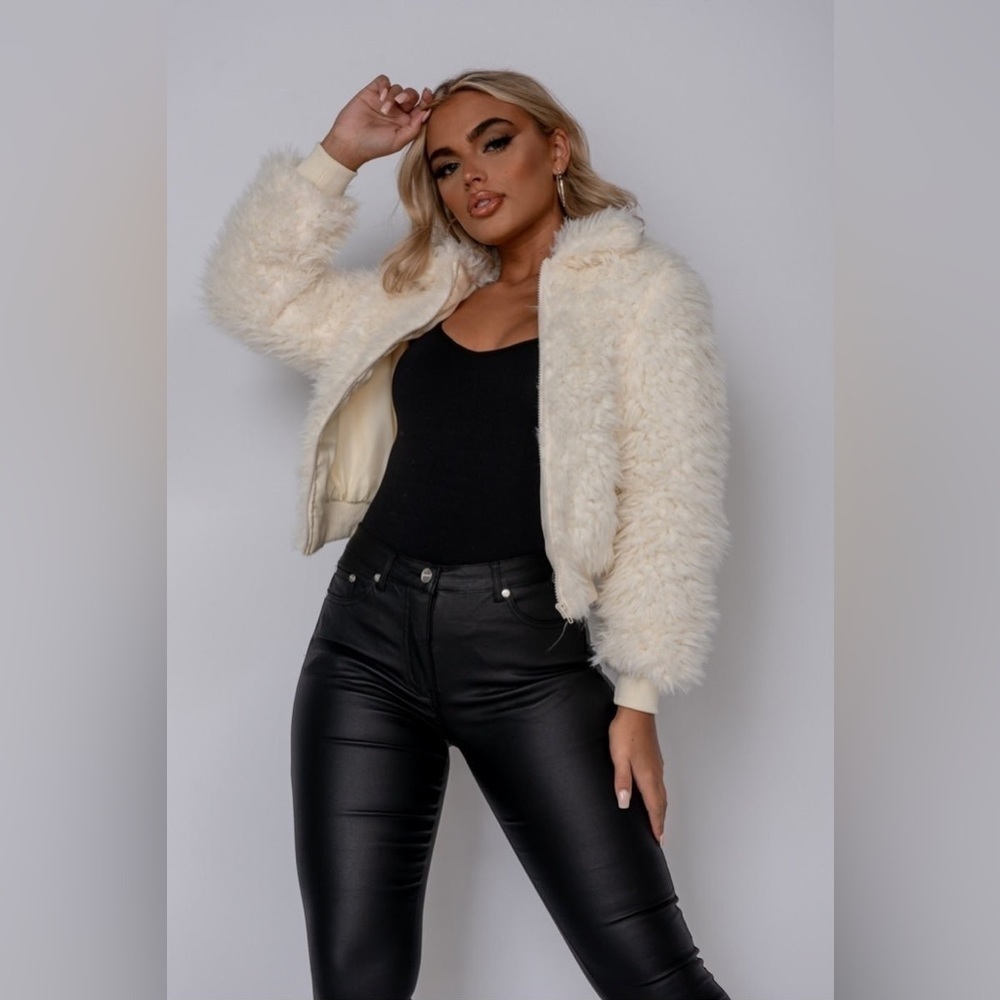 Parisian ASOS Teddy Fur Fluffy Jacket Cream Size 12